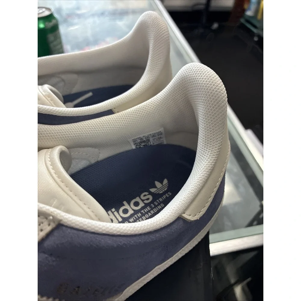 Adidas Gazelle ADV Mens Trainers Purple White HQ7546 Sz 10.5 DS